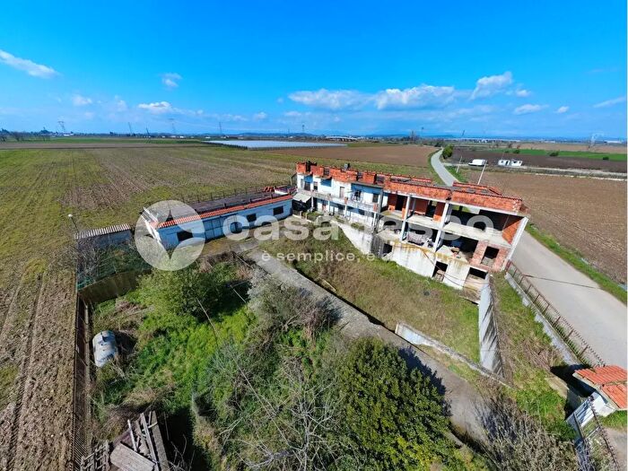 Casa con 5 locali in vendita in Via Vecchia Livorno, Cigliano