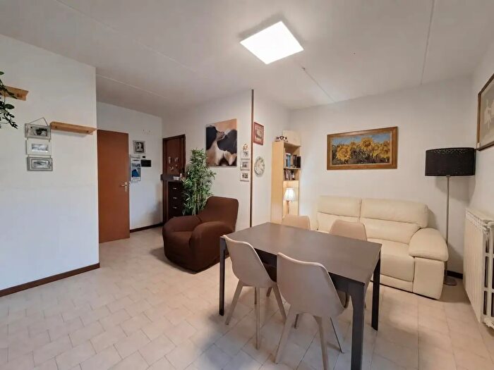 Appartamento con 5 locali in vendita in Pisa