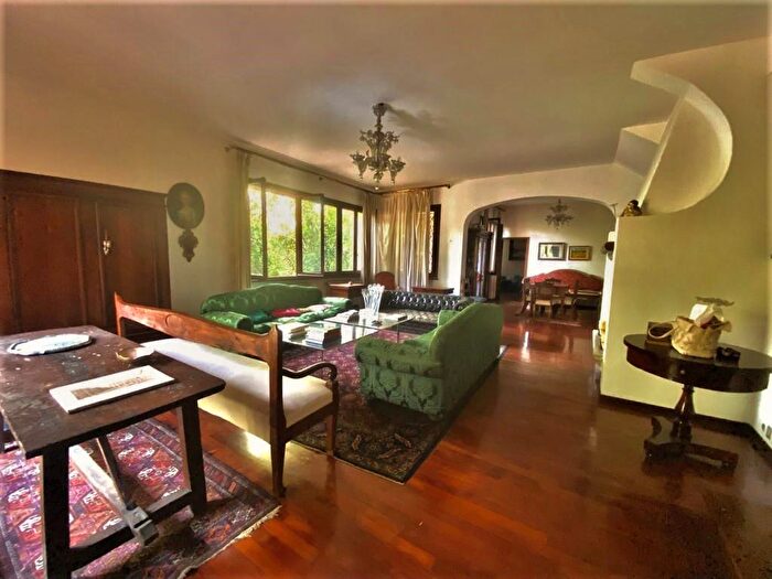 Casa con 9 locali in vendita in Ravenna