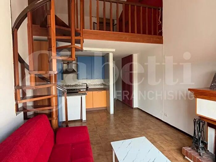 Appartamento trilocale in vendita in Via Filippo Benizzi, Alto Reno Terme
