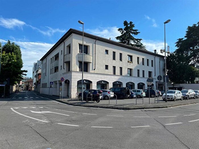 Appartamento bilocale in affitto in via cappuccina, Centro Storico, Lissone