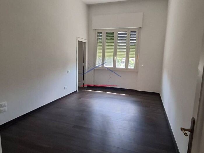 Appartamento con 5 locali in affitto in Via Francesco Crispi, Porta Trento e Trieste, Arezzo