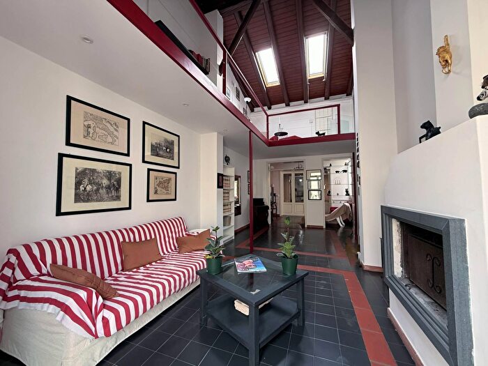 Appartamento con 5 locali in affitto in Via Riviera Dionisio Il Grande, Siracusa