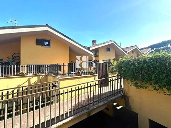 Casa con 5 locali in vendita in Via Giulio Venzi RomaAurelia, Rocca Di Cave