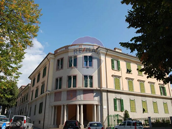 Appartamento quadrilocale in affitto in L'Aquila