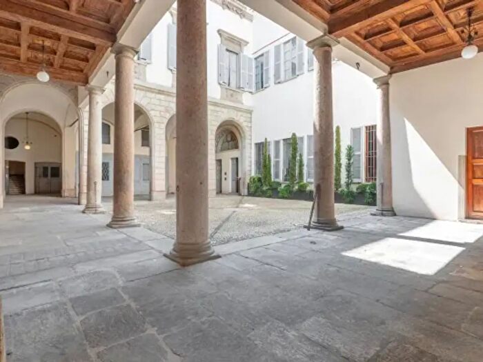 Appartamento bilocale in vendita in Via Santa Maria Fulcorina, Milano