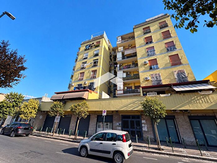 Appartamento trilocale in vendita in Corso Nicolangelo Protopisani, San Giovanni a Teduccio, Napoli