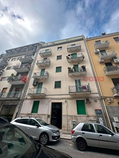 Appartamento trilocale in vendita in Via Egnazia, Bari