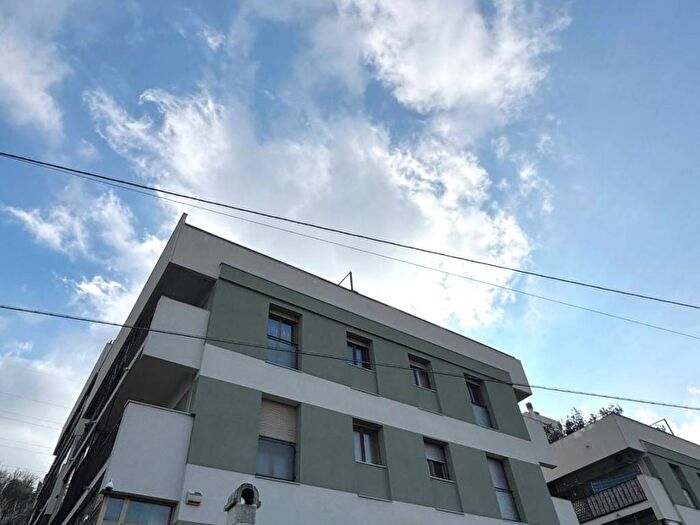 Casa trilocale in affitto in Via di Montebello, San Luigi Rozzol, Trieste