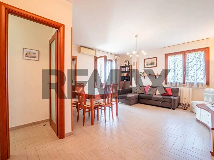 Appartamento quadrilocale in vendita in Roma