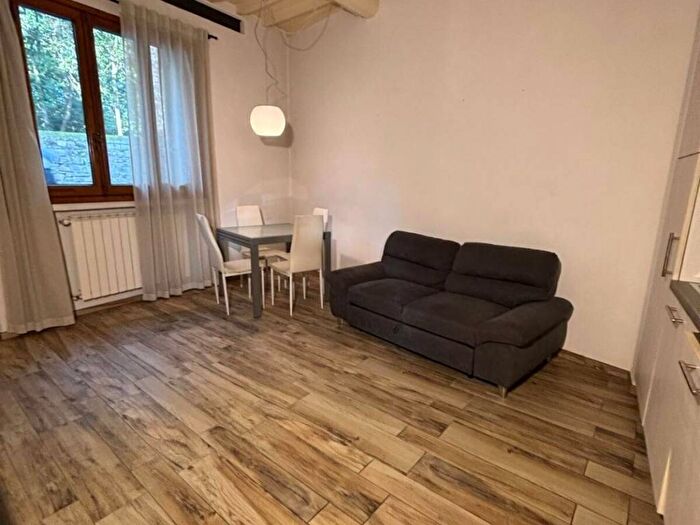 Appartamento bilocale in affitto in Piazza Acciaiuoli, Galluzzo, Firenze