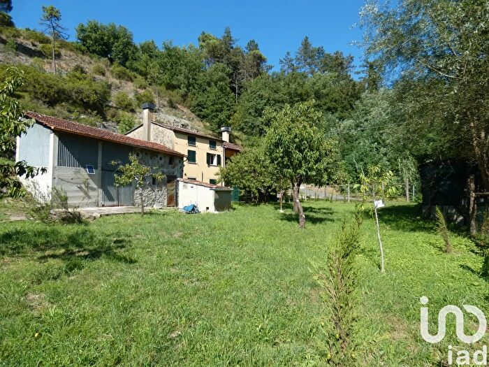 Appartamento con 6 locali in vendita in Strada Isolato Agnola, Carro