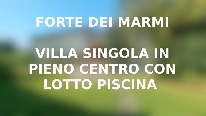 Casa con 8 locali in vendita in Via Balilla, Forte Dei Marmi