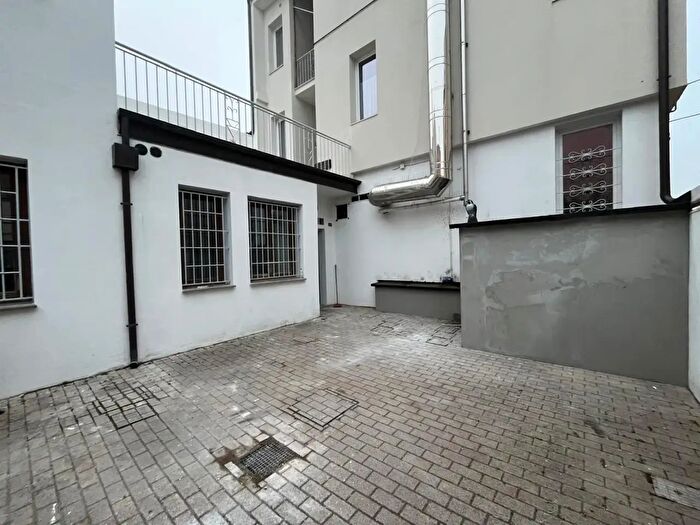 Appartamento bilocale in vendita in Piazza Garibaldi, Bondeno