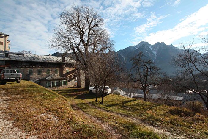 Appartamento con 7 locali in vendita in Via Nazionale, Pieve Di Cadore