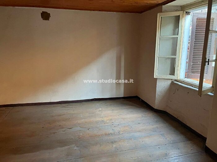 Casa con 5 locali in vendita in Via Cagnoli, Branzi