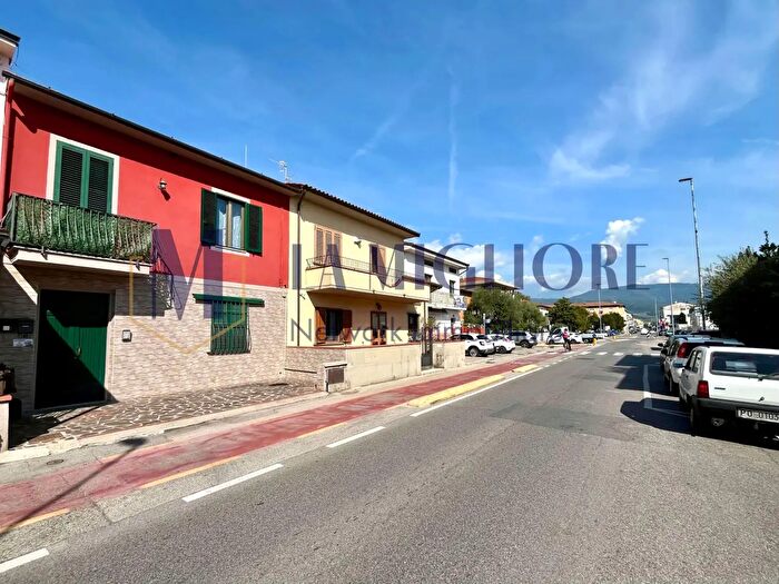 Appartamento quadrilocale in vendita in Via Oste, Montemurlo