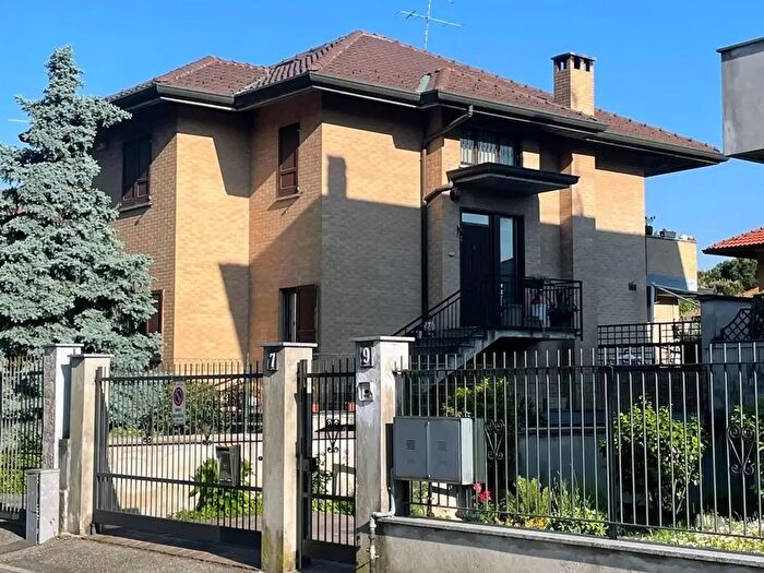 Appartamento trilocale in vendita in BovisioMasciago
