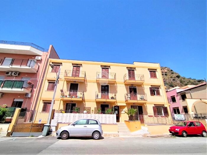 Appartamento quadrilocale in affitto in Via Giovanni Falcone, Centro, Santa Flavia