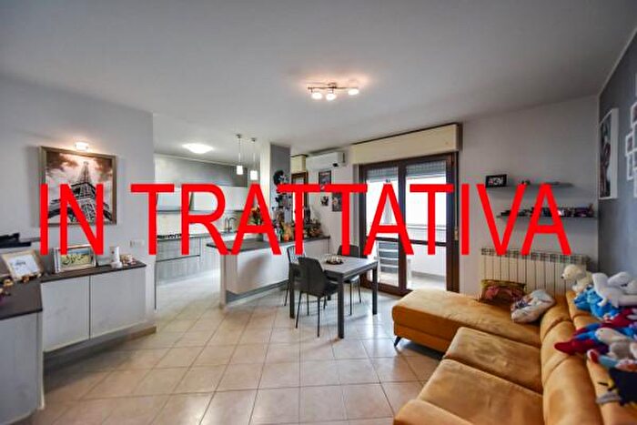 Appartamento quadrilocale in vendita in Via Val della Torre, Torino