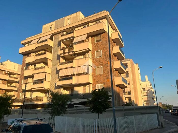 Appartamento trilocale in vendita in Via Vecchia Gioia, Casamassima