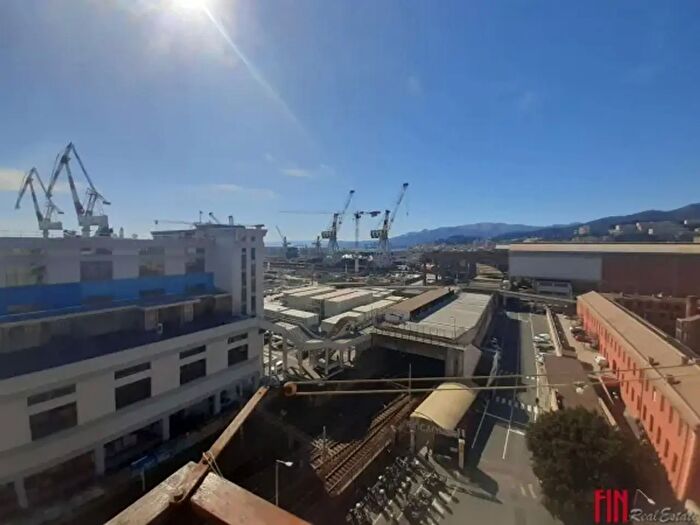 Appartamento bilocale in vendita in Via Giacomo Puccini, Genova