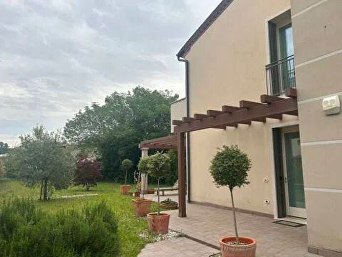 Casa con 5 locali in affitto in Bassano del Grappa