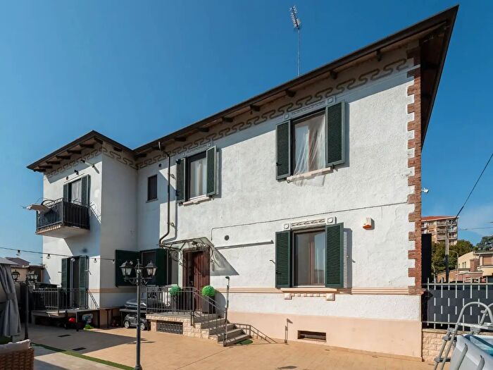 Appartamento trilocale in vendita in Via Don Giovannibosco, Collegno