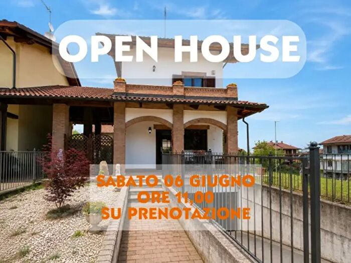 Casa trilocale in vendita in Via della Valle, Sanfre