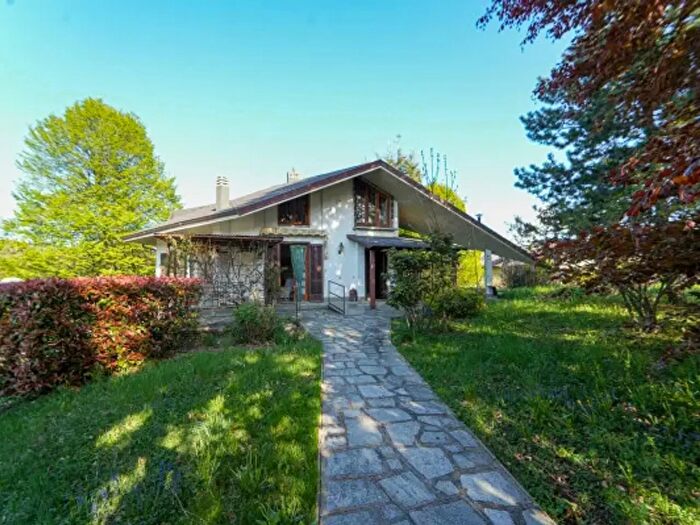 Casa con 6 locali in vendita in Via Ambovo, Borgo San Dalmazzo