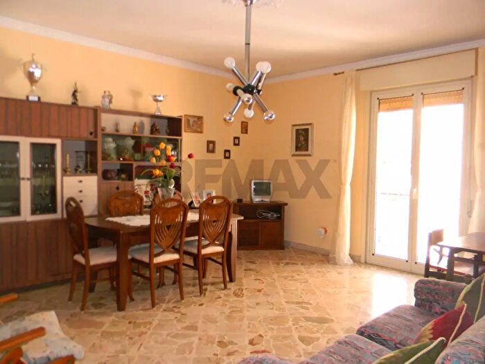 Appartamento con 7 locali in vendita in Via Papa Giovanni XXIII, Favara