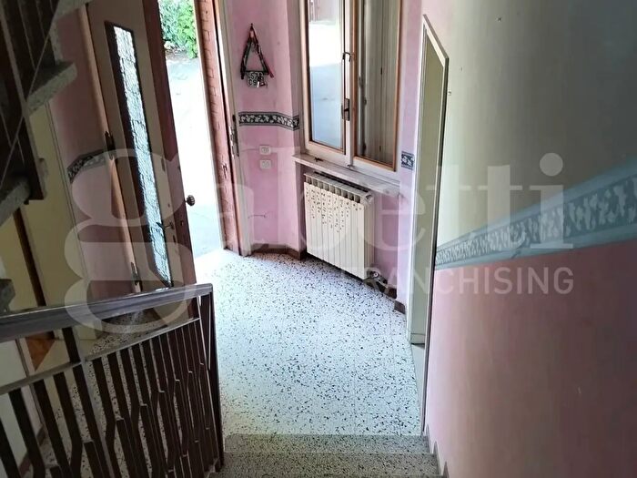 Casa con 10 locali in vendita in Costa di Rovigo Piazza San Giovanni, Costa Di Rovigo