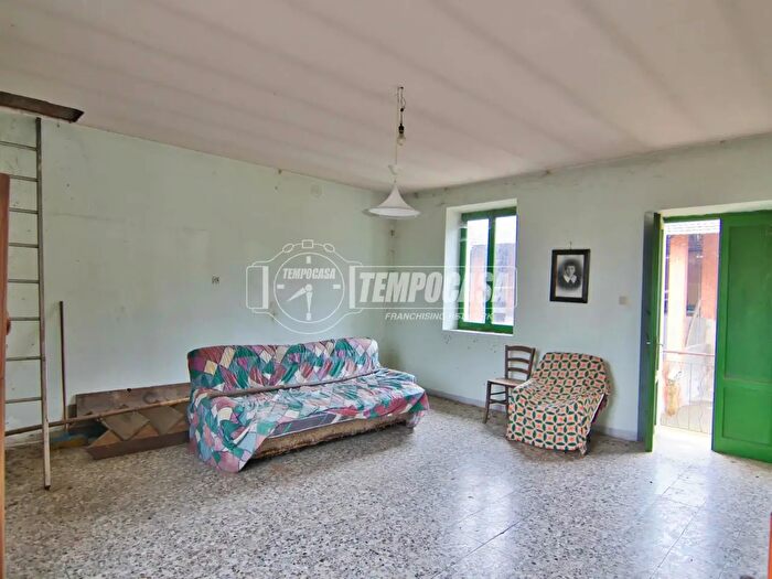 Casa bilocale in vendita in Barengo