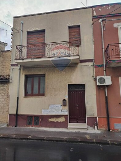 Casa con 5 locali in vendita in Via Vittorio Veneto, Grammichele