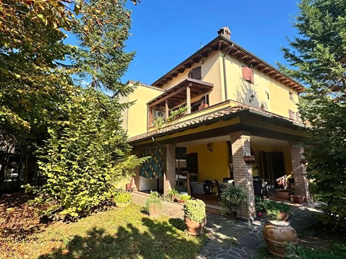 Casa con 7 locali in vendita in Via Muzza Nuova, Castelfranco Emilia