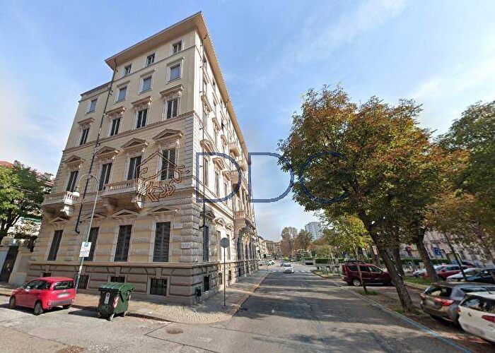 Appartamento bilocale in affitto in Corso Re Umberto, Piazza Solferino Corso Matteotti, Torino