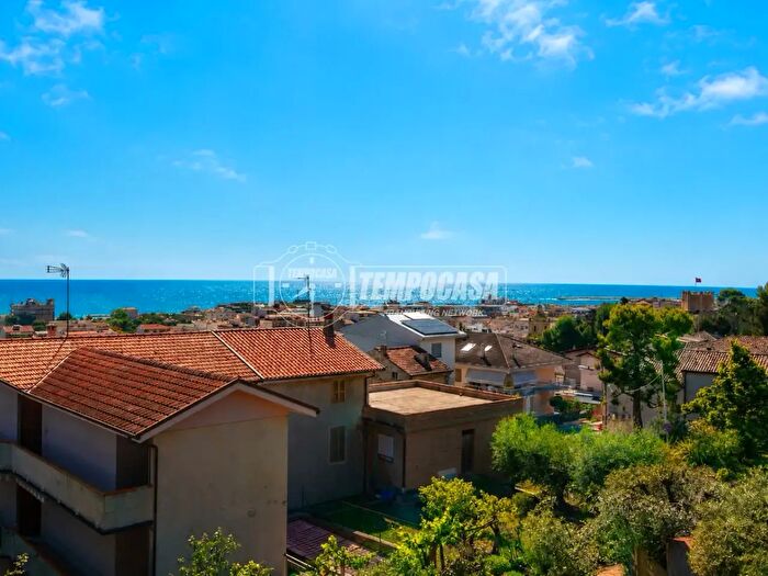 Casa quadrilocale in vendita in Via Beato Angelico, Porto San Giorgio
