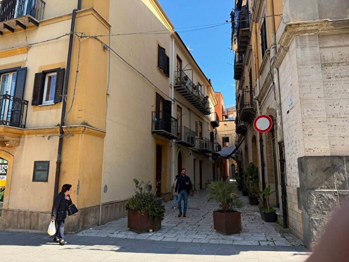 Appartamento bilocale in affitto in Via Arco Alessi, Centro, Caltanissetta