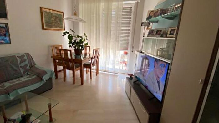 Appartamento bilocale in vendita in Via Sulmona, Milano