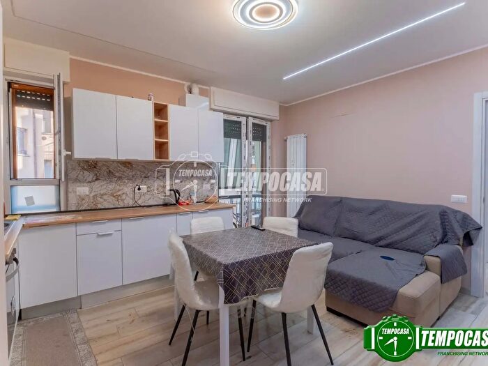 Appartamento trilocale in vendita in Via Cascina Barocco, Milano