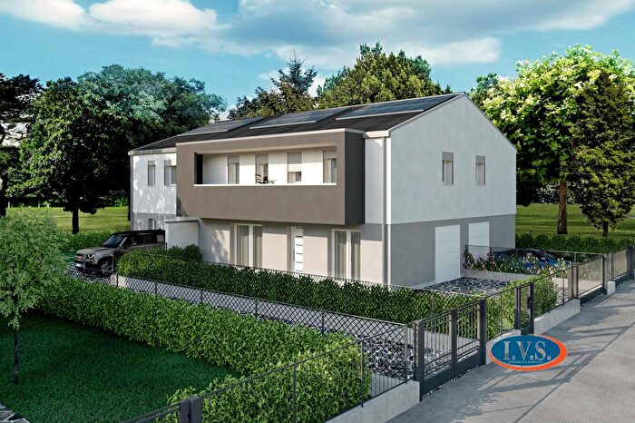 Casa quadrilocale in vendita in Via Fossona, Cervarese Santa Croce