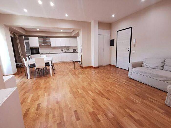 Appartamento trilocale in affitto in Viale Tommaso Campanella, Mater Domini Cavita, Catanzaro