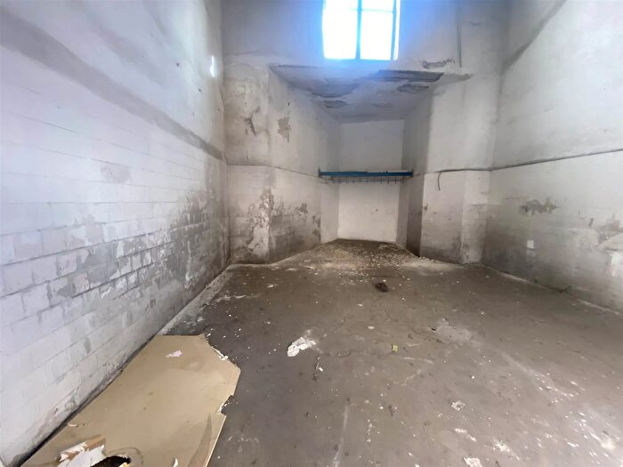 Appartamento bilocale in vendita in Via Iuvara, Catania