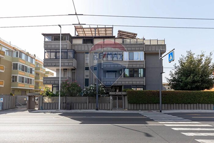 Appartamento quadrilocale in vendita in Viale Marconi, Cagliari