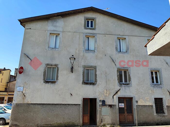 Appartamento trilocale in vendita in Via Europa, Pieve Fosciana