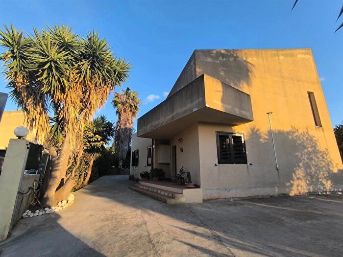 Casa con 7 locali in vendita in Cd Isabella Cava di Lauro, Sciacca