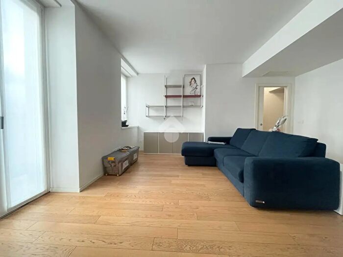 Appartamento con 5 locali in affitto in Via Giovanni a Prato, Trento