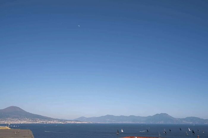 Appartamento con 8 locali in vendita in Via Petrarca Napoli, Napoli