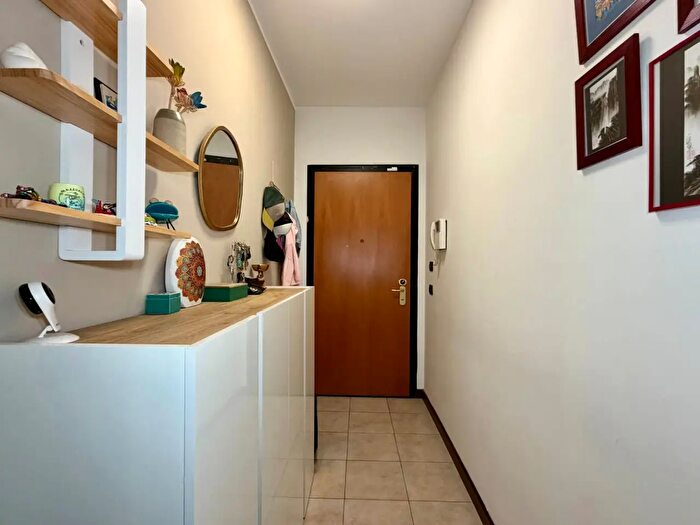 Appartamento trilocale in vendita in Via Orsini, Meda