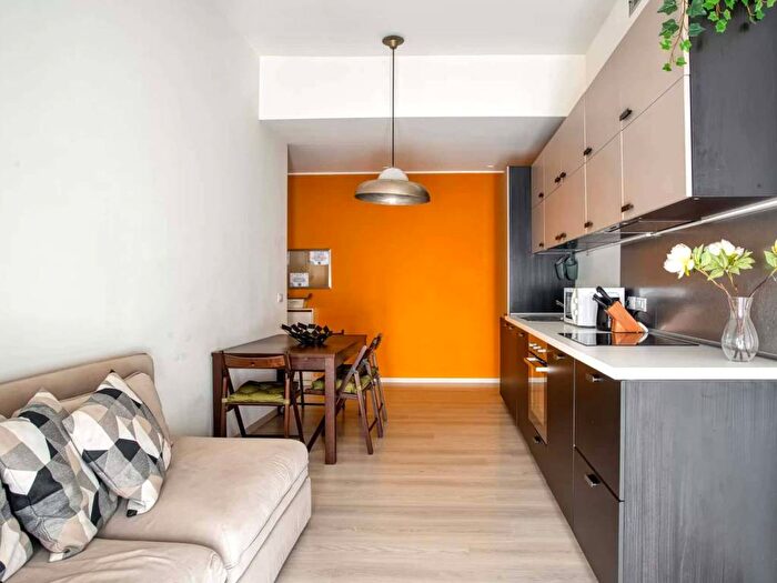 Appartamento bilocale in affitto in Via Alfonso Lamarmora, Quadronno Crocetta, Milano